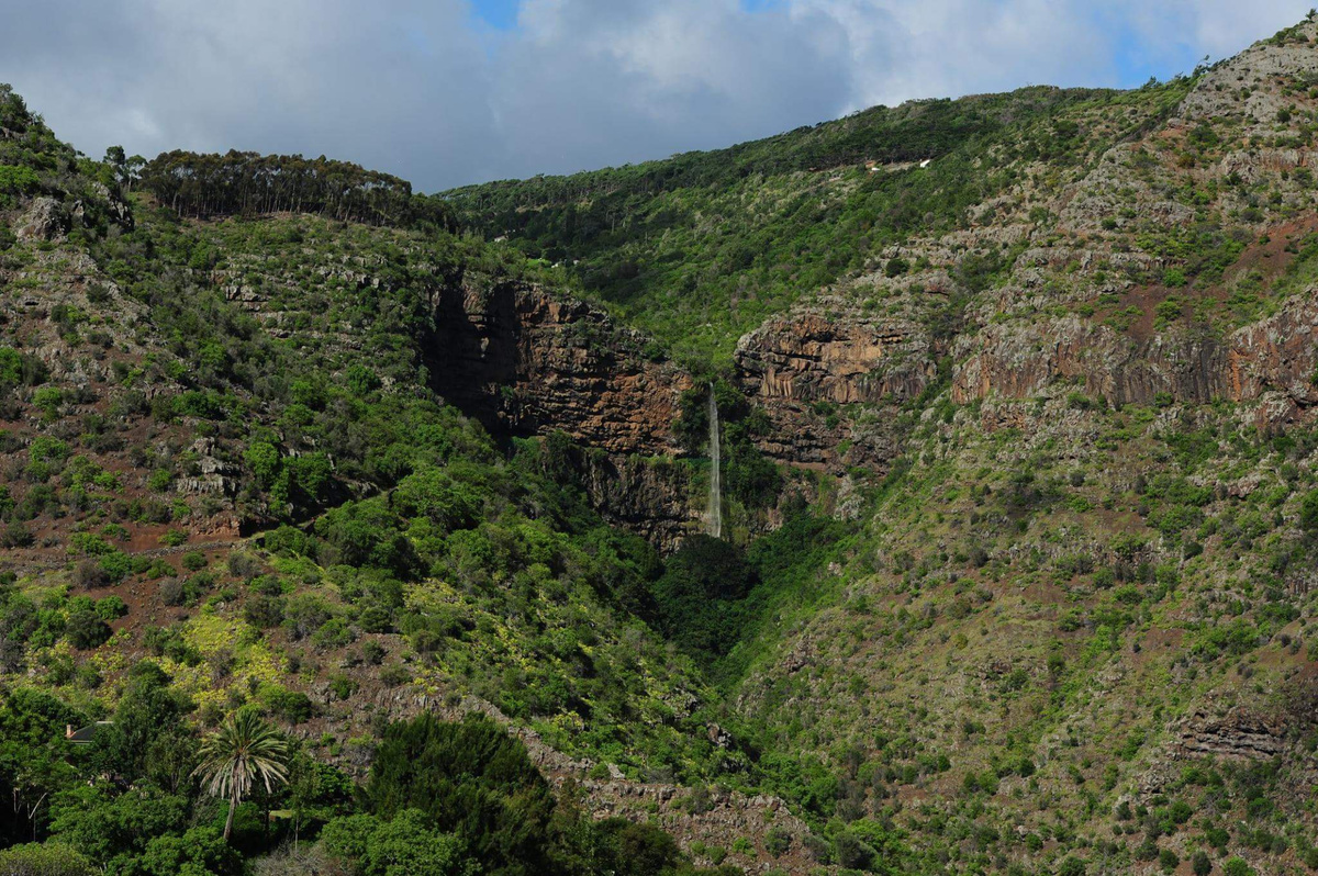 Heart Shaped Waterfall.jpg 1