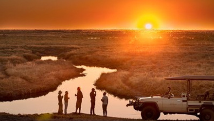 Linyanti Expeditions sundowners botswana Dook 2019 (5).jpg